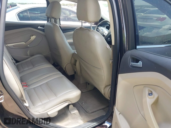 2013 Ford Escape SE z VIN 1FMCU0GX5DUD01376, wystawiony jako IAAI lot #42671948 z przebiegiem 200 724 mil mil oraz . Historia ofert i sprzedaży dostępna na DreamBid. Obrazek 8.