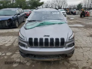 2018 Jeep Cherokee Latitude Tech Connect z VIN 1C4PJLCB7JD557234, wystawiony jako Copart lot #50689405 z przebiegiem 85 973 mil mil oraz Nie do naprawy • Non repairable. Historia ofert i sprzedaży dostępna na DreamBid. Obrazek 5.