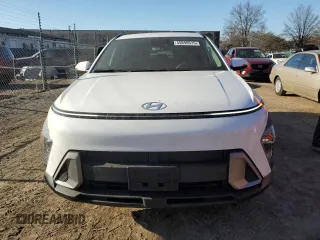 2024 Hyundai Kona SEL with VIN KM8HBCAB2RU058921, listed as a Copart auction lot 45890515 with 17,618 mi miles and Salvage Title. Bid and sale history available at carsss.com. Image 5.