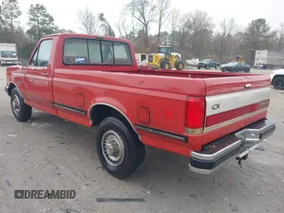 1989 Ford F-250 with VIN 1FTHF25H1KLB31046, listed as a IAAI auction lot 41719169 with 17,846 mi miles and . Bid and sale history available at DreamBid. Image 3.