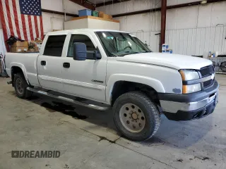 2003 Chevrolet Silverado 1500HD LS z VIN 1GCGK13U23F120767, wystawiony jako Copart lot #69051124 z przebiegiem 232 546 mil mil oraz Czysty tytuł • Clean title. Historia ofert i sprzedaży dostępna na DreamBid. Obrazek 4.