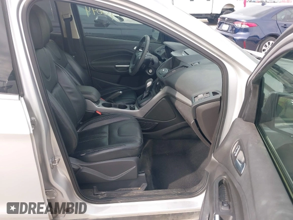 2014 Ford Escape SE с VIN 1FMCU0GX1EUE39109, выставлен на аукционе IAAI как лот 38663532 с пробегом 90 645 миль миль и . История ставок и продаж доступна на DreamBid. Изображение 5.