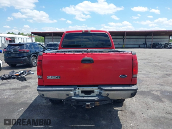 2005 Ford F-250 XL z VIN 1FTSW21P15EB14467, wystawiony jako IAAI lot #42254849 z przebiegiem 191 434 mil mil oraz . Historia ofert i sprzedaży dostępna na DreamBid. Obrazek 16.