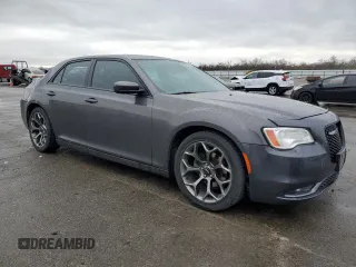 2015 Chrysler 300 with VIN 2C3CCABG2FH926929, listed as a Copart auction lot 44417275 with 133,737 mi miles and Salvage Title. Bid and sale history available at carsss.com. Image 4.