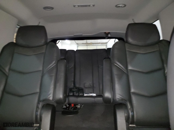 2020 Cadillac Escalade Premium Luxury with VIN 1GYS4CKJ8LR251802, listed as a Copart auction lot 81987694 with 26,210 mi miles and Salvage Title. Bid and sale history available at carsss.com. Image 10.