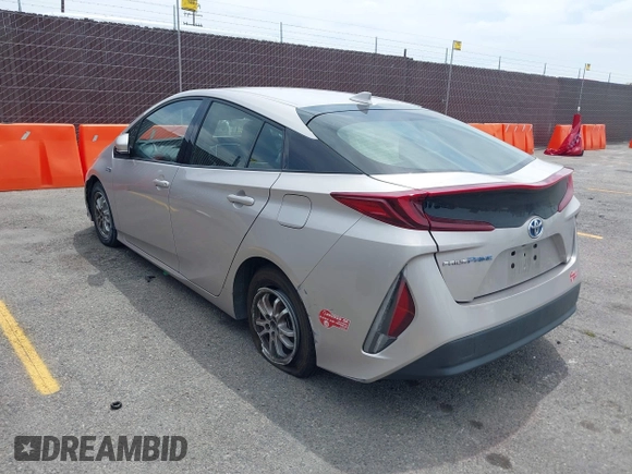 2017 Toyota Prius Plus with VIN JTDKARFP2H3062718, listed as a IAAI auction lot 42207527 with 91,707 mi miles and . Bid and sale history available at DreamBid. Image 3.