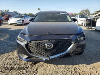2020 Mazda 3 z VIN 3MZBPABL3LM132329, wystawiony jako Copart lot #47140585 z przebiegiem 65 014 mil mil oraz Szkoda całkowita • Salvage title. Historia ofert i sprzedaży dostępna na DreamBid. Obrazek 5.