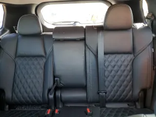 2022 Mitsubishi Outlander SEL z VIN JA4J4VA87NZ060784, wystawiony jako Copart lot #54355315 z przebiegiem 62 703 mil mil oraz Szkody całkowita. Historia ofert i sprzedaży dostępna na DreamBid. Obrazek 10.