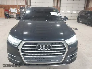 2017 Audi Q7 Premium Plus with VIN WA1LAAF74HD053058, listed as a IAAI auction lot 42008360 with 210,228 mi miles. Bid and sale history available at carsss.com. Image 12.