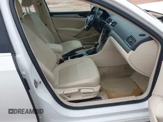 2015 Volkswagen Passat SE с VIN 1VWBS7A32FC055087, выставлен на аукционе IAAI как лот 42358821 с пробегом 80 684 миль миль и . История ставок и продаж доступна на DreamBid. Изображение 5.