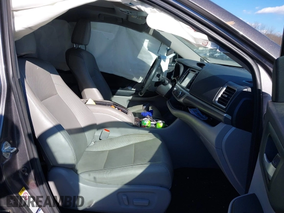 2017 Toyota Highlander Limited with VIN 5TDDZRFH7HS424700, listed as a IAAI auction lot 41637207 with 169,556 mi miles and . Bid and sale history available at DreamBid. Image 5.