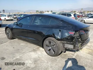2023 Tesla Model 3 z VIN 5YJ3E1EA0PF646866, wystawiony jako Copart lot #42763275 z przebiegiem 24 382 mil mil oraz Szkoda całkowita • Salvage title. Historia ofert i sprzedaży dostępna na DreamBid. Obrazek 2.
