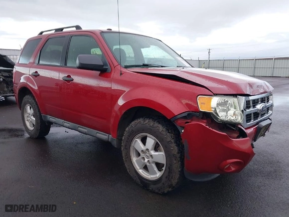 2011 Ford Escape XLT with VIN 1FMCU9D77BKB34262, listed as a IAAI auction lot 41198534 with 212,006 mi miles. Bid and sale history available at carsss.com. Image 1.