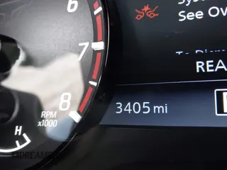 2024 Nissan Titan Pro-4X z VIN 1N6AA1ED0RN114614, wystawiony jako IAAI lot #41548196 z przebiegiem 3 405 mil mil oraz . Historia ofert i sprzedaży dostępna na DreamBid. Obrazek 16.
