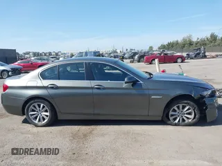 2015 BMW 5 Series 528i z VIN WBA5A5C5XFD515013, wystawiony jako IAAI lot #42105984 z przebiegiem 157 465 mil mil oraz . Historia ofert i sprzedaży dostępna na DreamBid. Obrazek 13.