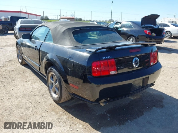2005 Ford Mustang GT Deluxe with VIN 1ZVFT85H455226449, listed as a IAAI auction lot 41771971 with 128,570 mi miles and . Bid and sale history available at DreamBid. Image 3.