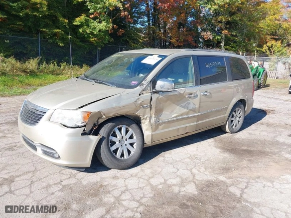 2012 Chrysler Town & Country Touring-L with VIN 2C4RC1CG5CR119279, listed as a IAAI auction lot 40528520 with 109,613 mi miles. Bid and sale history available at carsss.com. Image 2.