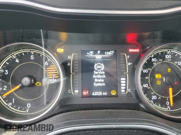 2019 Jeep Cherokee Latitude Plus with VIN 1C4PJMLB7KD442298, listed as a Copart auction lot 86819504 with 62,525 mi miles and Salvage title. Bid and sale history available at DreamBid. Image 9.