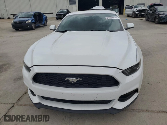 2016 Ford Mustang V6 z VIN 1FA6P8AMXG5277358, wystawiony jako Copart lot #56191815 z przebiegiem 128 200 mil mil oraz Szkoda całkowita • Salvage title. Historia ofert i sprzedaży dostępna na DreamBid. Obrazek 5.