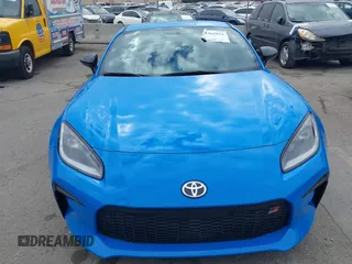 2024 Toyota GR86 Premium with VIN JF1ZNBE15R8754229, listed as a IAAI auction lot 41465034 with 10,847 mi miles. Bid and sale history available at carsss.com. Image 18.
