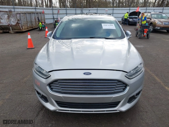 2015 Ford Fusion Titanium Hybrid with VIN 3FA6P0RU8FR181312, listed as a IAAI auction lot 42071584 with 99,955 mi miles. Bid and sale history available at carsss.com. Image 12.