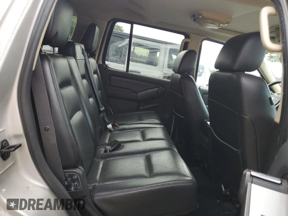 2006 Mercury Mountaineer Premier z VIN 4M2EU48846ZJ04114, wystawiony jako Copart lot #60983025 z przebiegiem 139 121 mil mil oraz Czysty tytuł • Clean title. Historia ofert i sprzedaży dostępna na DreamBid. Obrazek 11.