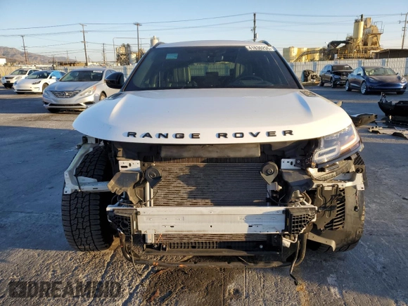 2018 Land Rover Range Rover Velar R-Dynamic HSE with VIN SALYM2RV7JA753014, listed as a Copart auction lot 41830255 with 33,339 mi miles and Salvage Title. Bid and sale history available at carsss.com. Image 5.