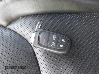 2019 Jeep Cherokee Limited z VIN 1C4PJLDB9KD454574, wystawiony jako IAAI lot #42559910 z przebiegiem 52 345 mil mil oraz . Historia ofert i sprzedaży dostępna na DreamBid. Obrazek 11.