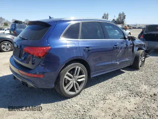 2014 Audi SQ5 with VIN WA1VGBFP4EA044659, listed as a Copart auction lot 49452835 with 114,813 mi miles and Salvage Title. Bid and sale history available at DreamBid. Image 3.