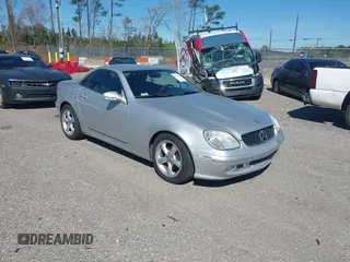 2001 Mercedes-Benz SLK-Class with VIN WDBKK65F71F210921, listed as a IAAI auction lot 41718596 with 94,332 mi miles. Bid and sale history available at carsss.com. Image 1.