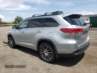 2018 Toyota Highlander SE with VIN 5TDJZRFH3JS895705, listed as a Copart auction lot 58028185 with 23,800 mi miles and Salvage title. Bid and sale history available at DreamBid. Image 2.