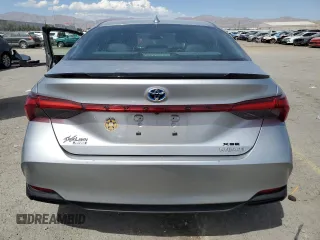 2020 Toyota Avalon Hybrid XSE z VIN 4T1E21FB3LU014885, wystawiony jako Copart lot #53574935 z przebiegiem 65 173 mil mil oraz Szkoda całkowita • Salvage title. Historia ofert i sprzedaży dostępna na DreamBid. Obrazek 6.