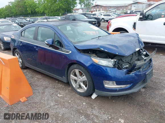 2013 Chevrolet Volt with VIN 1G1RA6E4XDU108751, listed as a IAAI auction lot 42110154 with 184,461 mi miles and . Bid and sale history available at carsss.com. Image 1.
