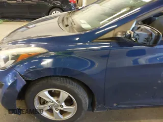2015 Hyundai Elantra SE z VIN 5NPDH4AE3FH647340, wystawiony jako IAAI lot #39683590 z przebiegiem 149 884 mil mil oraz . Historia ofert i sprzedaży dostępna na DreamBid. Obrazek 11.