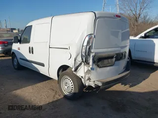 2019 Ram ProMaster City Cargo Tradesman z VIN ZFBHRFAB8K6L98752, wystawiony jako IAAI lot #41768646 z przebiegiem 142 970 mil mil oraz . Historia ofert i sprzedaży dostępna na DreamBid. Obrazek 3.