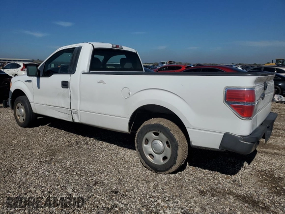 2009 Ford F-150 XL with VIN 1FTPF12V09KB57606, listed as a Copart auction lot 46650715 with 157,880 mi miles and Salvage Title. Bid and sale history available at carsss.com. Image 2.