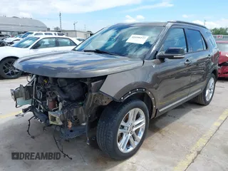 2016 Ford Explorer XLT with VIN 1FM5K7D89GGB11474, listed as a IAAI auction lot 41690237 with 19,109 mi miles and . Bid and sale history available at carsss.com. Image 2.
