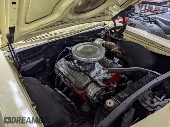 1966 Chevrolet Impala z VIN 164376Y158054, wystawiony jako Copart lot #86863514 z przebiegiem 32 332 mil mil oraz Czysty tytuł • Clean title. Historia ofert i sprzedaży dostępna na DreamBid. Obrazek 7.