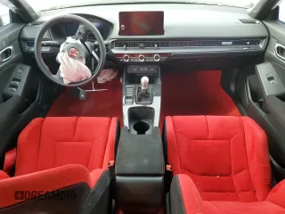2023 Honda Civic Type R z VIN JHMFL5G48PX002084, wystawiony jako Copart lot #62284134 z przebiegiem 8 604 mil mil oraz Szkoda całkowita • Salvage title. Historia ofert i sprzedaży dostępna na DreamBid. Obrazek 8.
