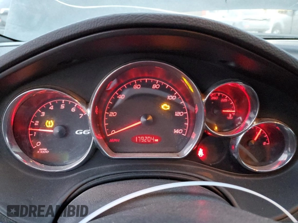 2009 Pontiac G6 GT 1SA z VIN 1G2ZH361394126557, wystawiony jako Copart lot #42838565 z przebiegiem 179 204 mil mil oraz Szkoda całkowita • Salvage title. Historia ofert i sprzedaży dostępna na DreamBid. Obrazek 9.