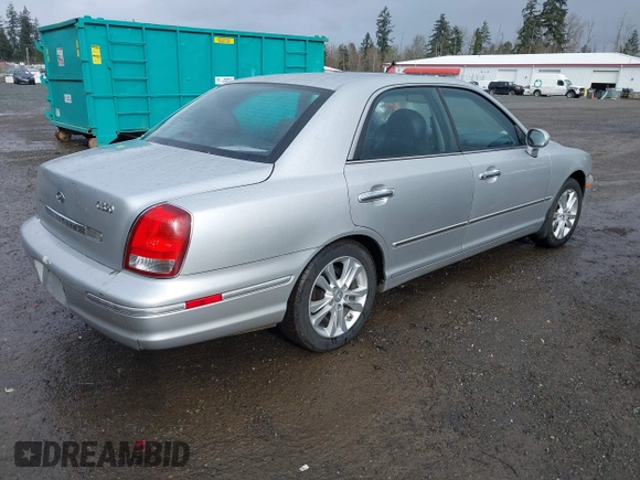 2003 Hyundai XG with VIN KMHFU45EX3A239639, listed as a IAAI auction lot 41473400 with 273,972 mi miles and . Bid and sale history available at DreamBid. Image 4.