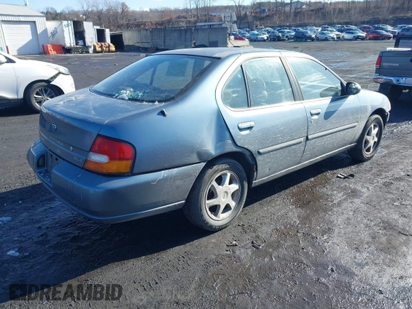 1999 Nissan Altima XE with VIN 1N4DL01D3XC273197, listed as a IAAI auction lot 41508232 with 168,658 mi miles. Bid and sale history available at carsss.com. Image 4.