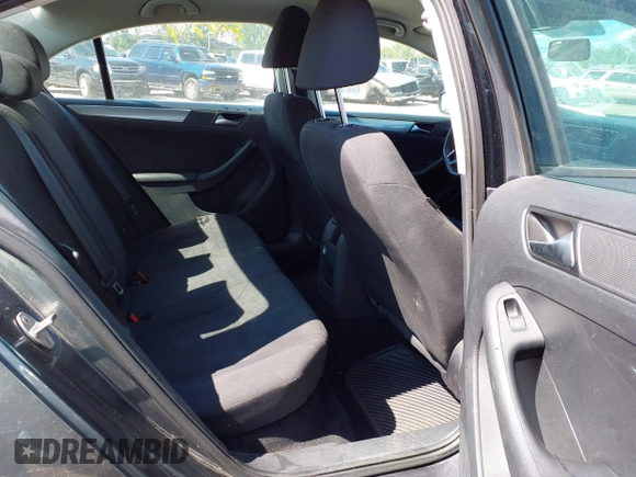 2015 Volkswagen Jetta SE with VIN 3VWD07AJ7FM348009, listed as a IAAI auction lot 42348474 with 107,753 mi miles and . Bid and sale history available at DreamBid. Image 8.