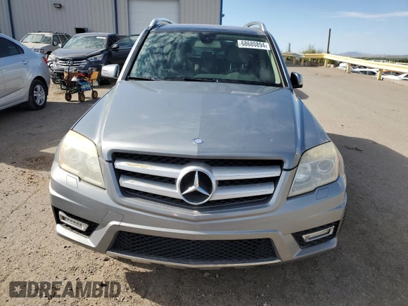 2011 Mercedes-Benz GLK 350 with VIN WDCGG5GB1BF534553, listed as a Copart auction lot 68680894 with Not Provided miles and Salvage Title. Bid and sale history available at DreamBid. Image 5.