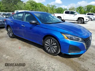 2025 Nissan Altima SV with VIN 1N4BL4DV7SN305763, listed as a Copart auction lot 52828815 with 9,479 mi miles and Clean Title. Bid and sale history available at DreamBid. Image 4.