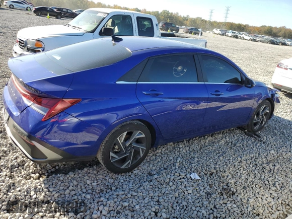 2024 Hyundai Elantra SEL with VIN KMHLS4DG4RU786277, listed as a Copart auction lot 82040184 with 8,561 mi miles and Salvage title. Bid and sale history available at DreamBid. Image 3.