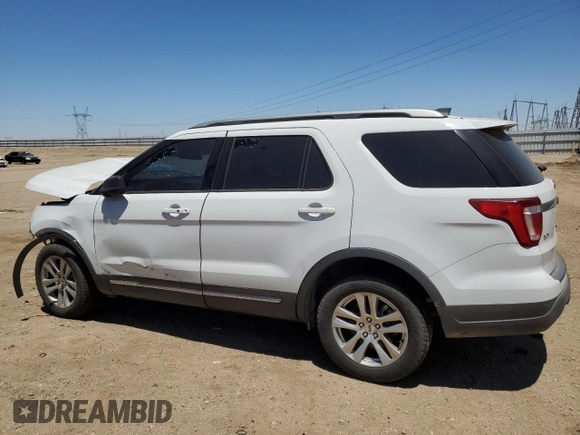 2019 Ford Explorer XLT z VIN 1FM5K8D88KGA42873, wystawiony jako Copart lot #64584935 z przebiegiem 143 439 mil mil oraz Szkoda całkowita • Salvage title. Historia ofert i sprzedaży dostępna na DreamBid. Obrazek 2.