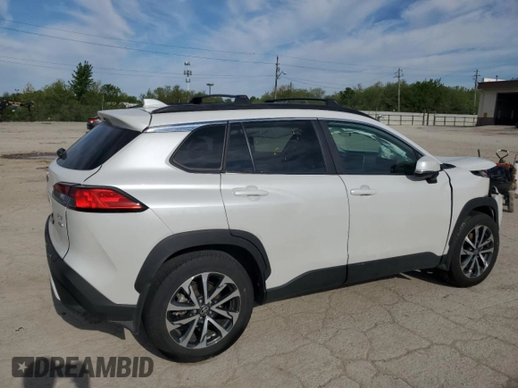 2024 Toyota Corolla Cross XLE with VIN 7MUDAABG2RV105251, listed as a Copart auction lot 55973225 with 8,702 mi miles and Salvage title. Bid and sale history available at DreamBid. Image 3.
