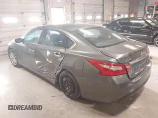 2016 Nissan Altima SL with VIN 1N4AL3AP6GC144496, listed as a IAAI auction lot 41983071 with 90,305 mi miles and . Bid and sale history available at carsss.com. Image 3.