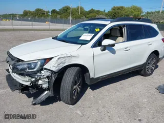 2018 Subaru Outback Limited with VIN 4S4BSANC5J3259686, listed as a IAAI auction lot 41822985 with 43,584 mi miles. Bid and sale history available at carsss.com. Image 17.